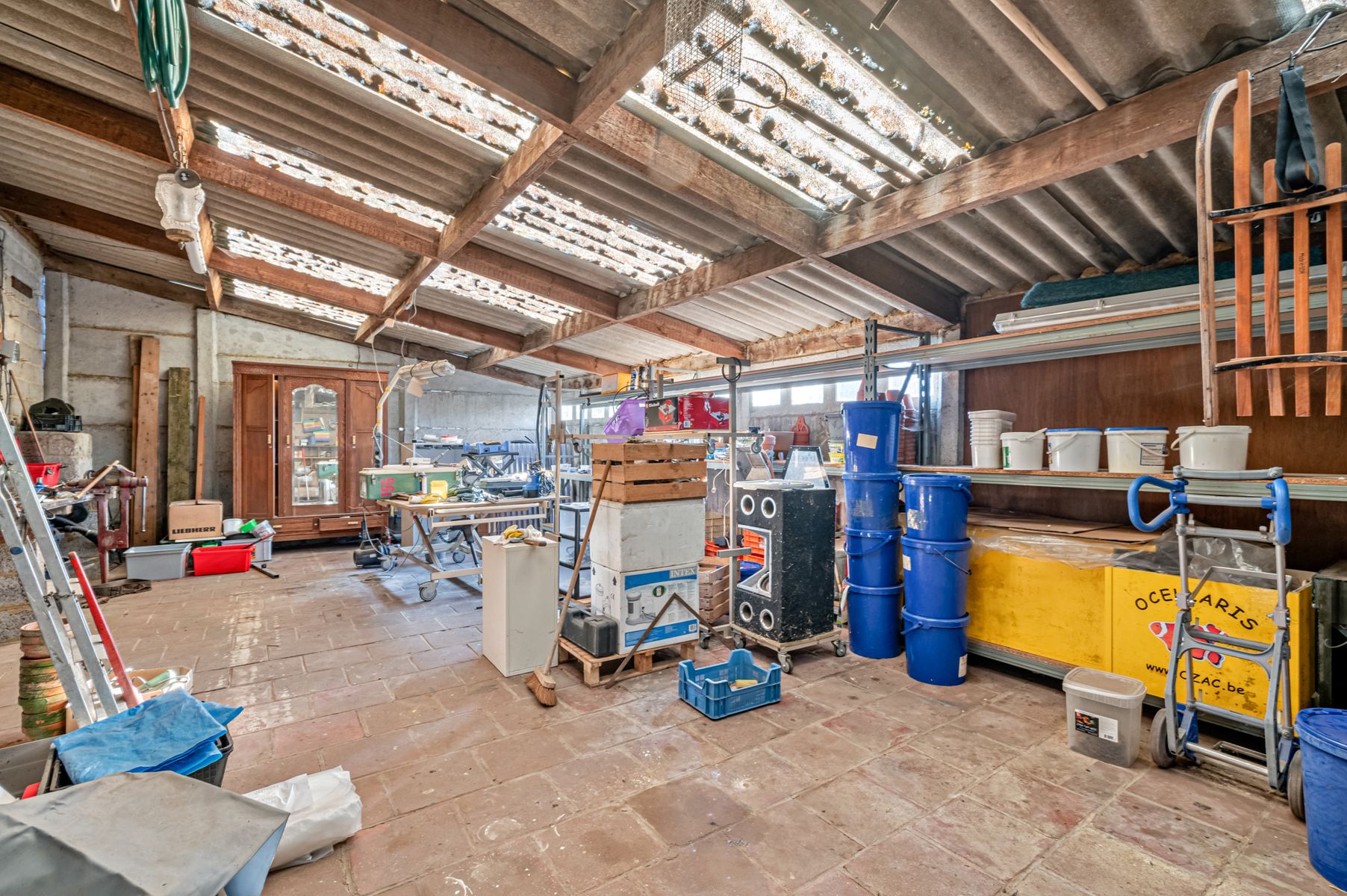Ruime (handels) woning met groot werkhuis, tuin en garage foto 25