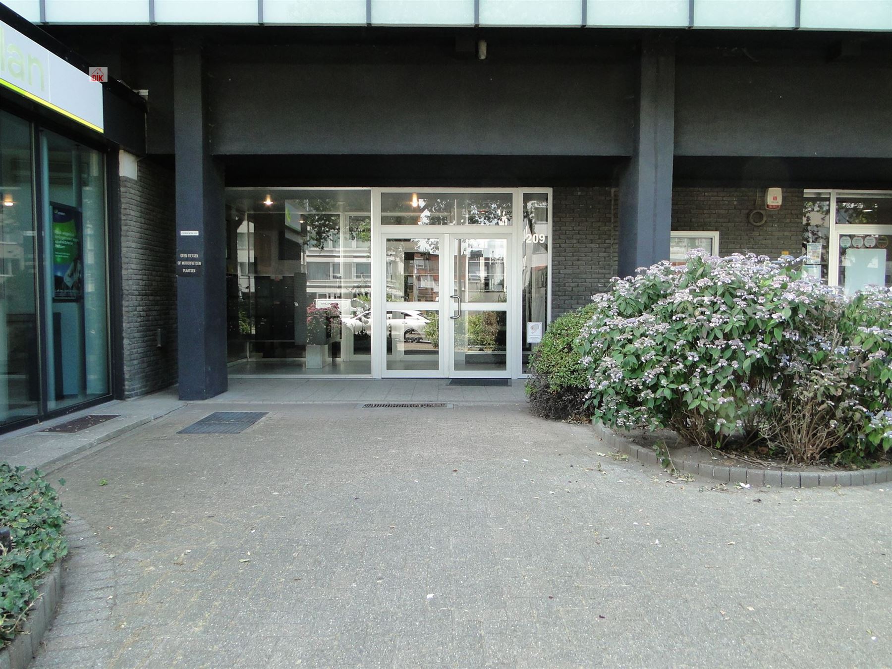 4°Verdieping (B4) met groot terras foto 2