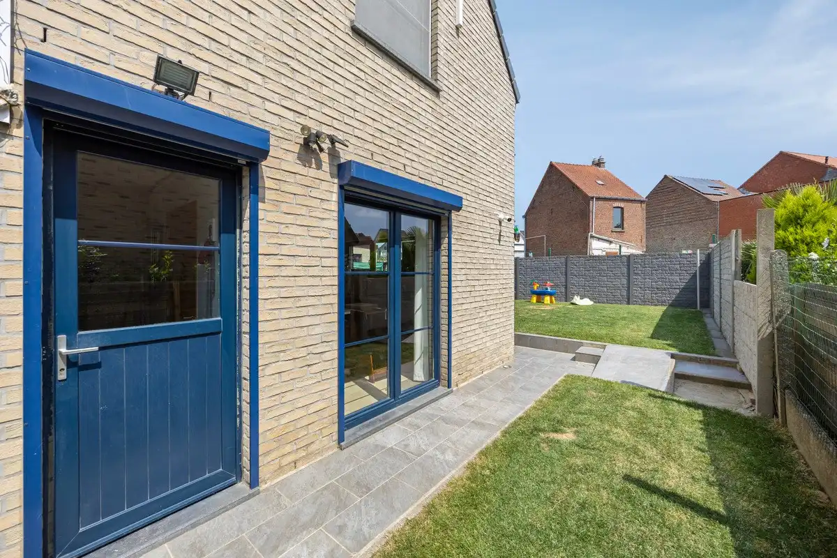 Ruime woning met tuin, garage en 3 slaapkamers in Roosdaal - bouwjaar 2007, foto 11