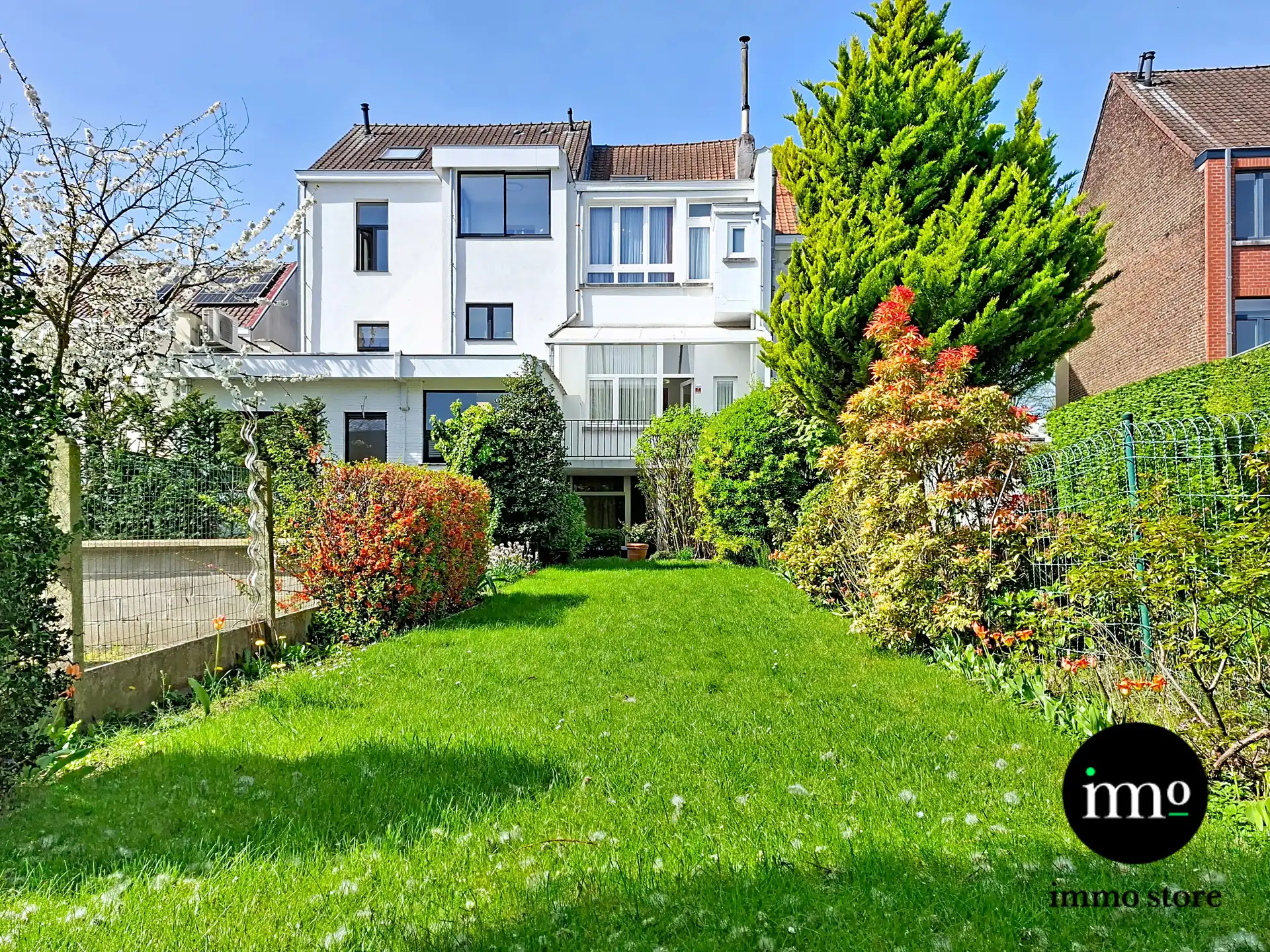 Karaktervolle bel-etagewoning met tuin en garage foto 3