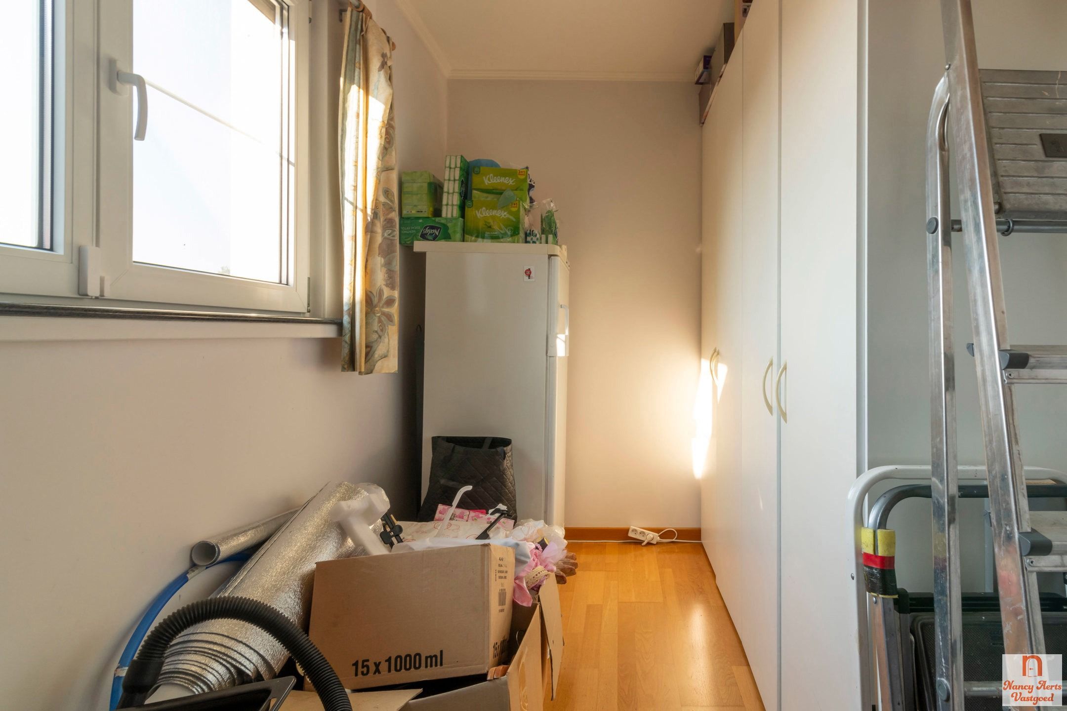 Ruim, stijlvol appartement met 4 slaapkamers foto 23