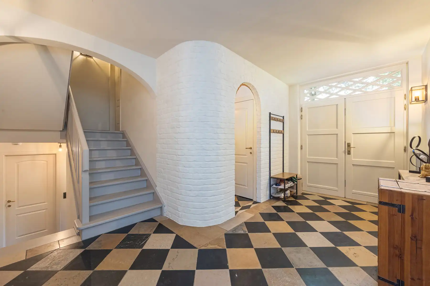 TIJDLOZE VILLA OP DE GRENS MET SCHILDE foto 10