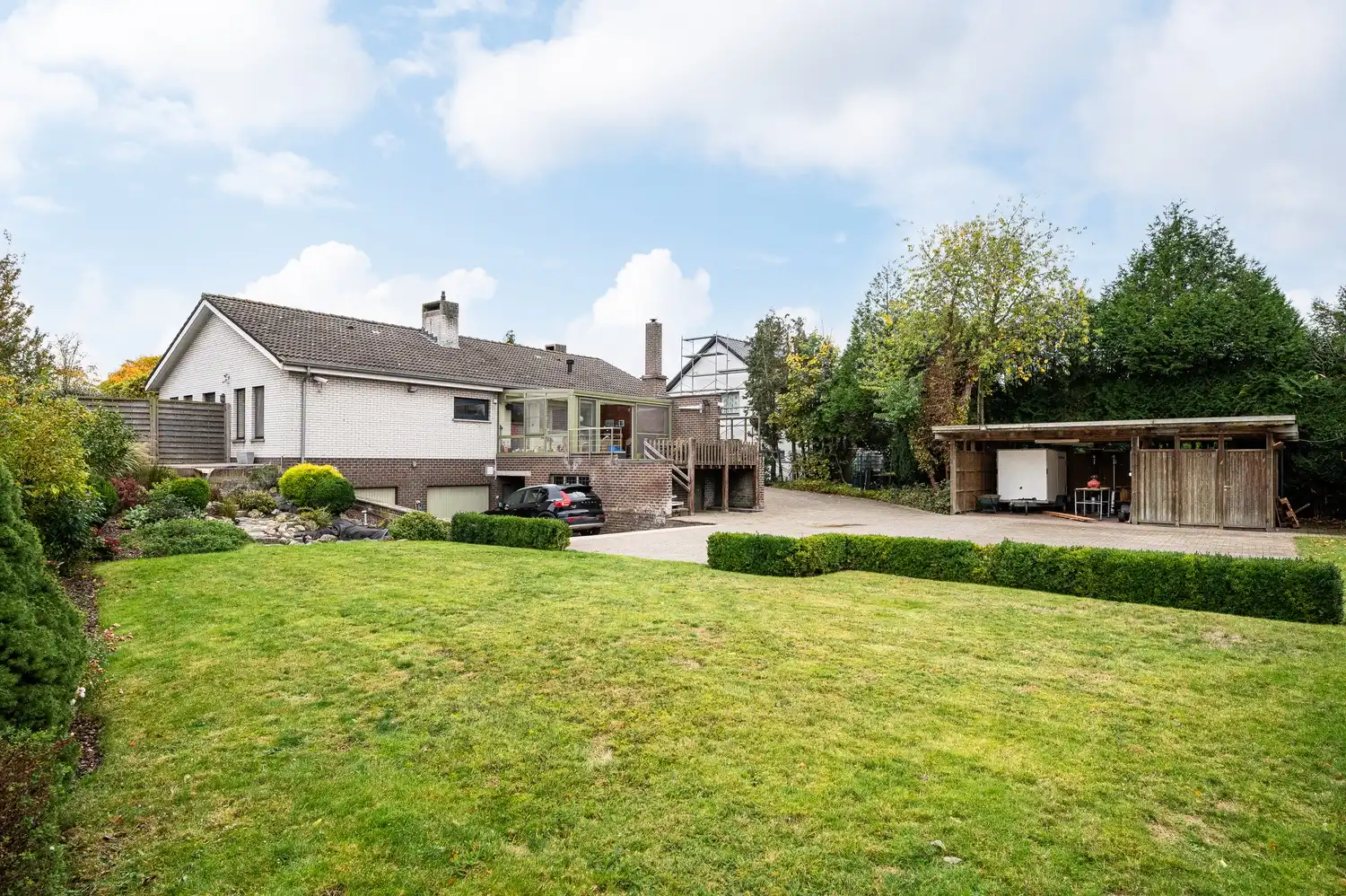 Kwalitatief afgewerkte woning met praktijkruimte en uitzonderlijk ruime kelderverdieping foto 36