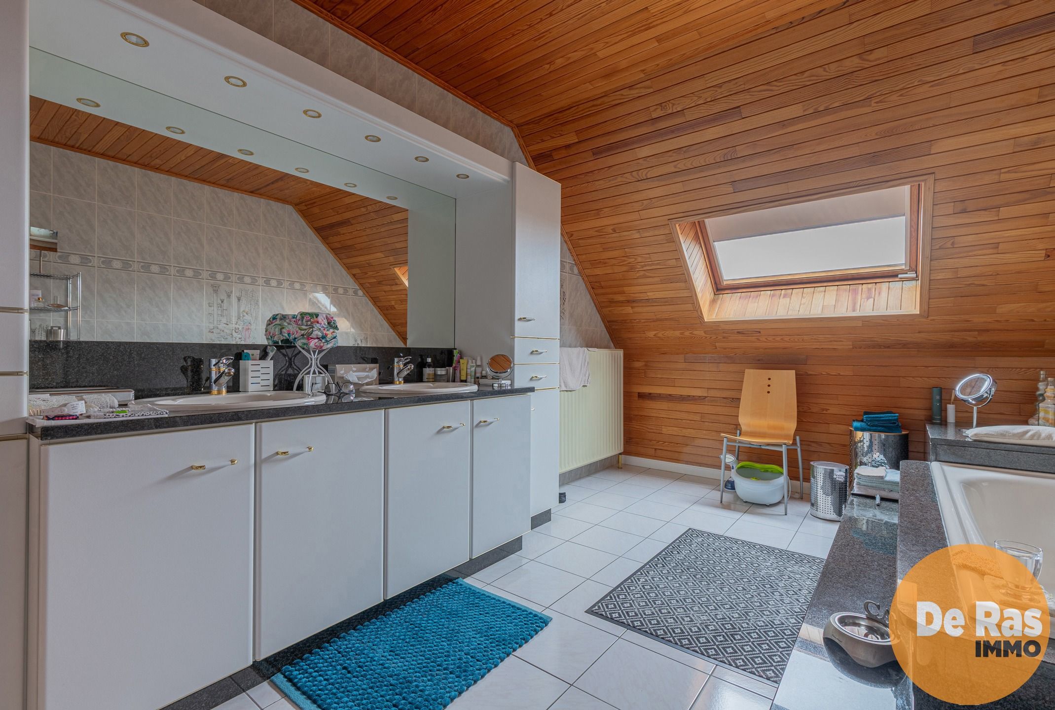 HAALTERT- Ruime woning met bouwgrond  foto 20