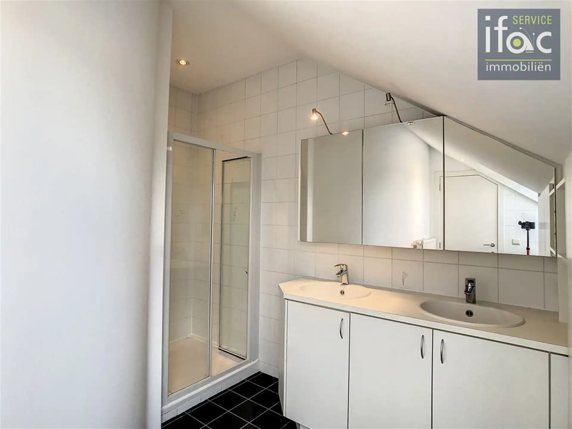 Prachtige 3-gevel villa met unieke panoramische vergezichten foto 28