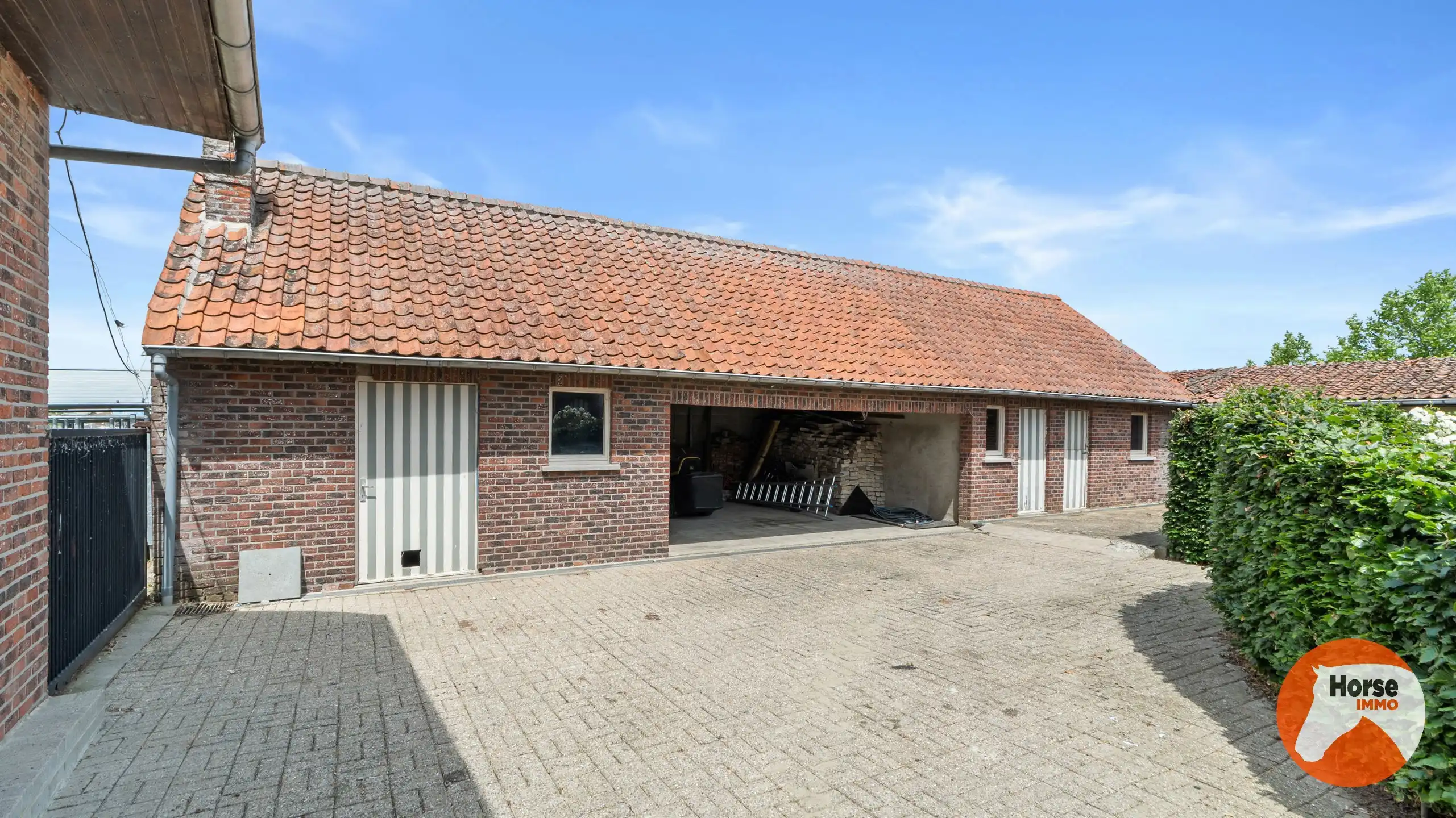 HEIKRUIS - Karaktervolle hoeve met stallen en piste op 1,7ha foto 43