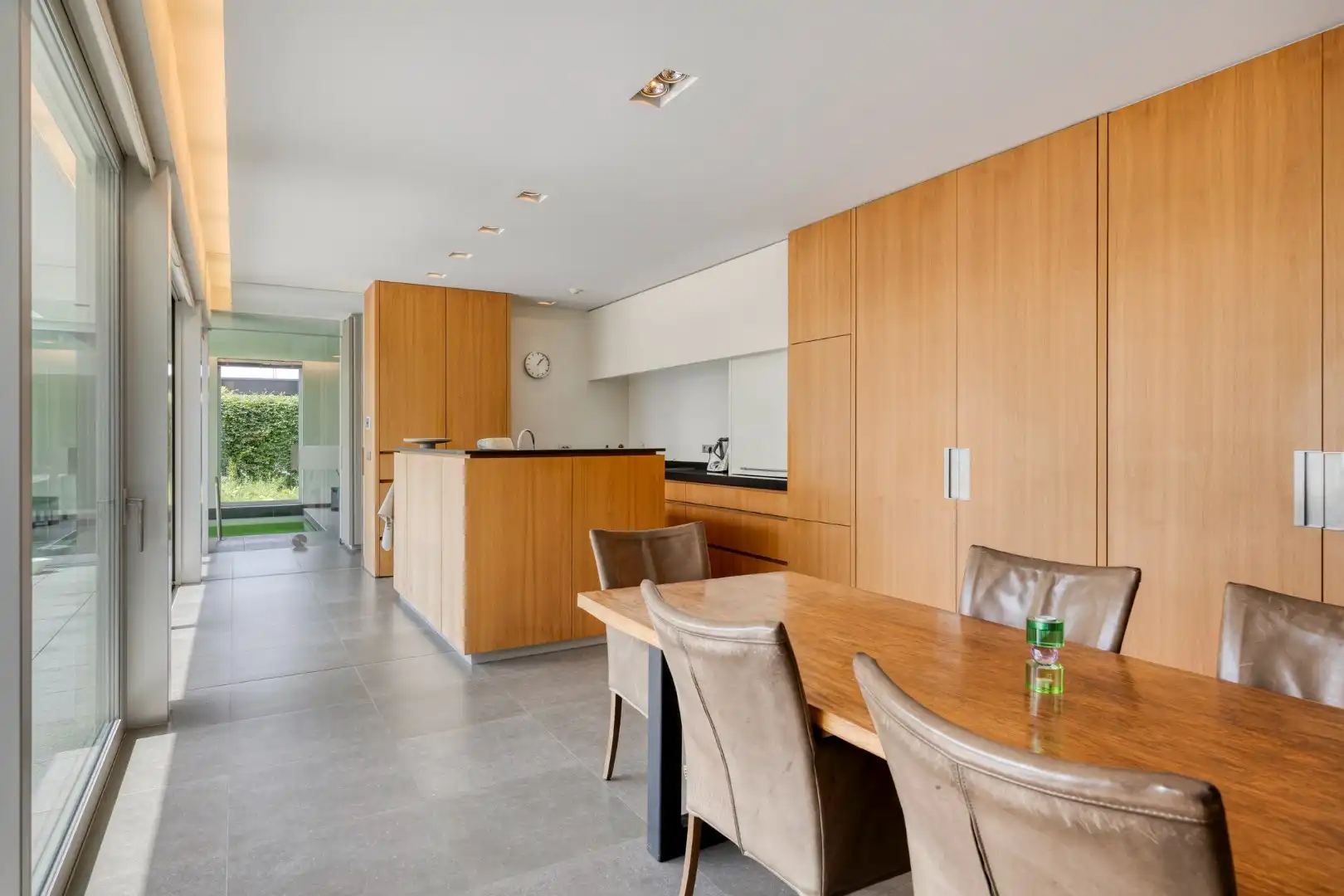 Unieke eigendom aan het exclusieve privé meer Miramar te Mol / Dessel ! foto 4