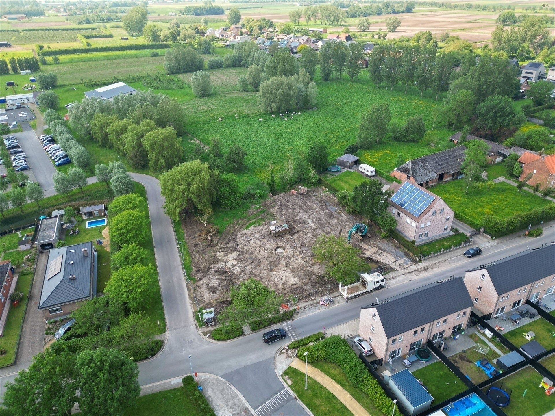 Kwalitatieve rijwoning te Vrasene foto 14
