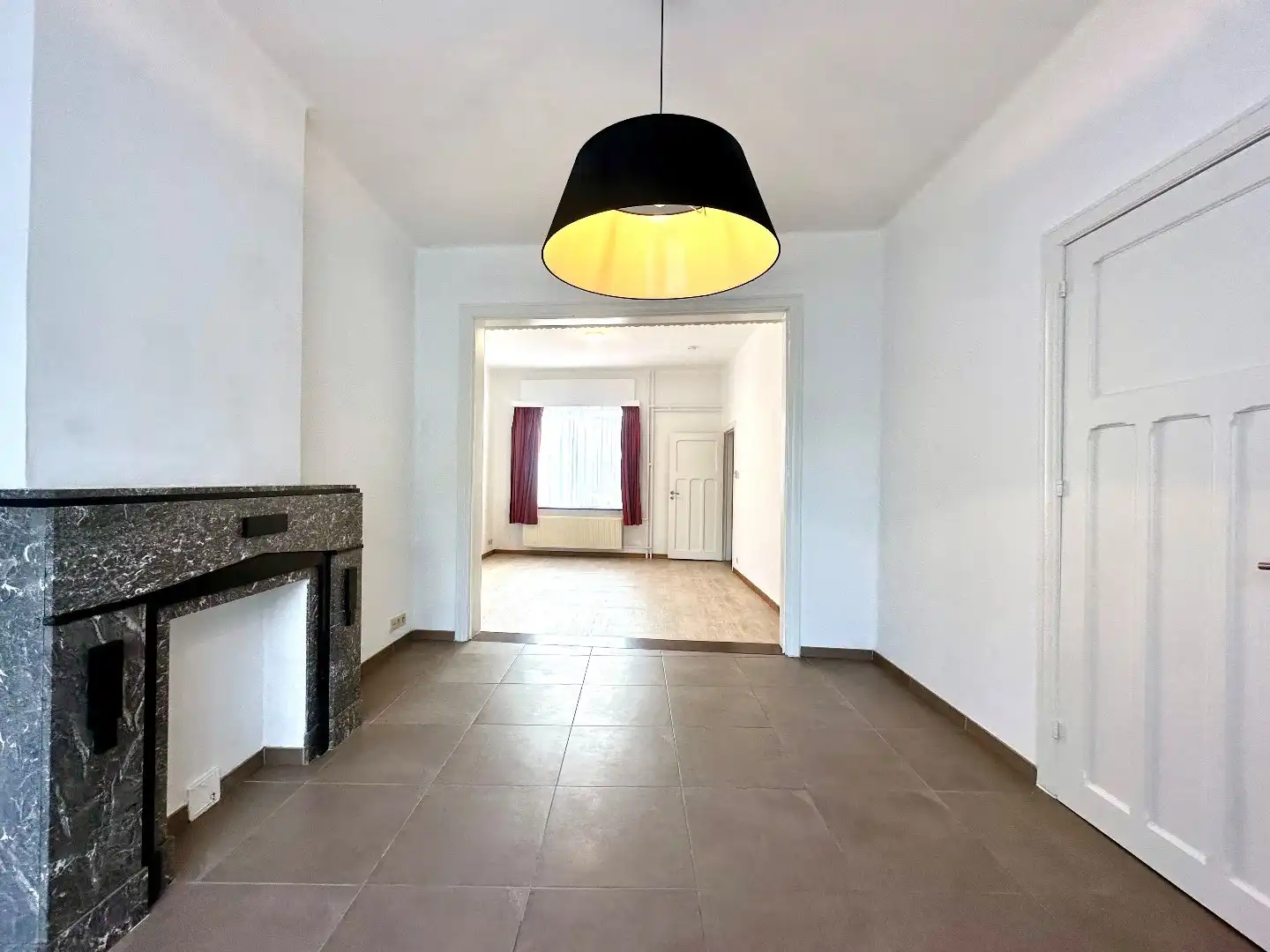 Woning met 2 ruime slaapkamers in het centrum van Bilzen. foto 3