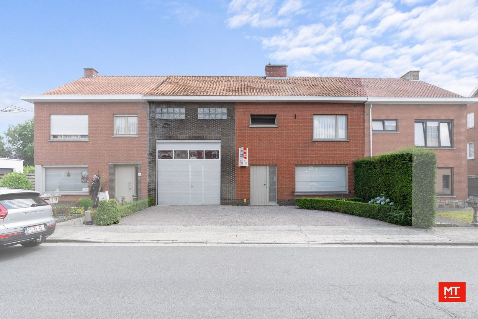 Huis met atelier te koop in Beselare foto {{pictureIndex}}