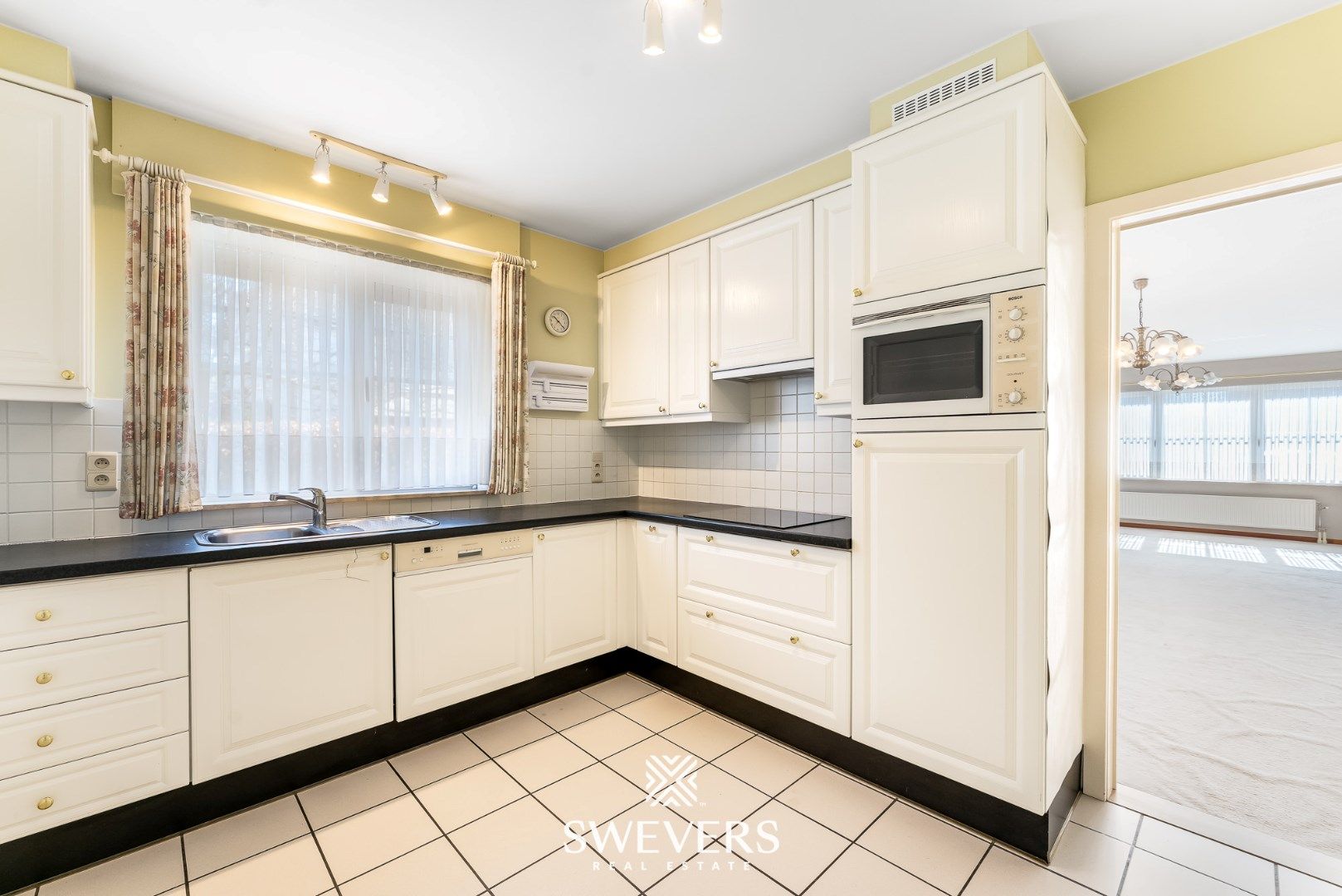 Instapklaar appartement (112 m²) met tuin en garage op toplocatie in Koersel foto 11