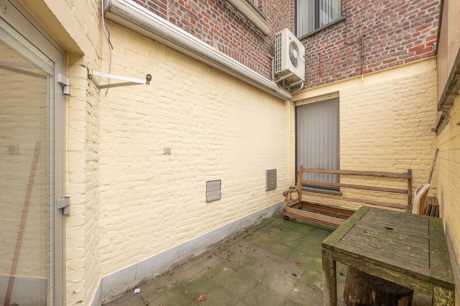 Handelsruimte met woonst te Ruiselede. foto 22