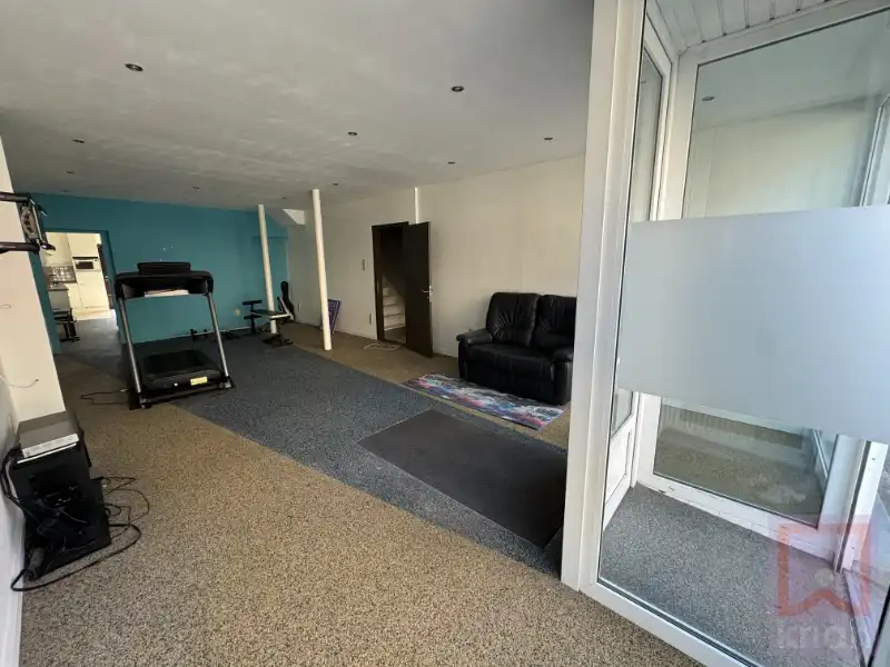 Ruime veelzijdige woning, inpandige garage en 4 slaapkamers op zuidgericht perceel! foto 7
