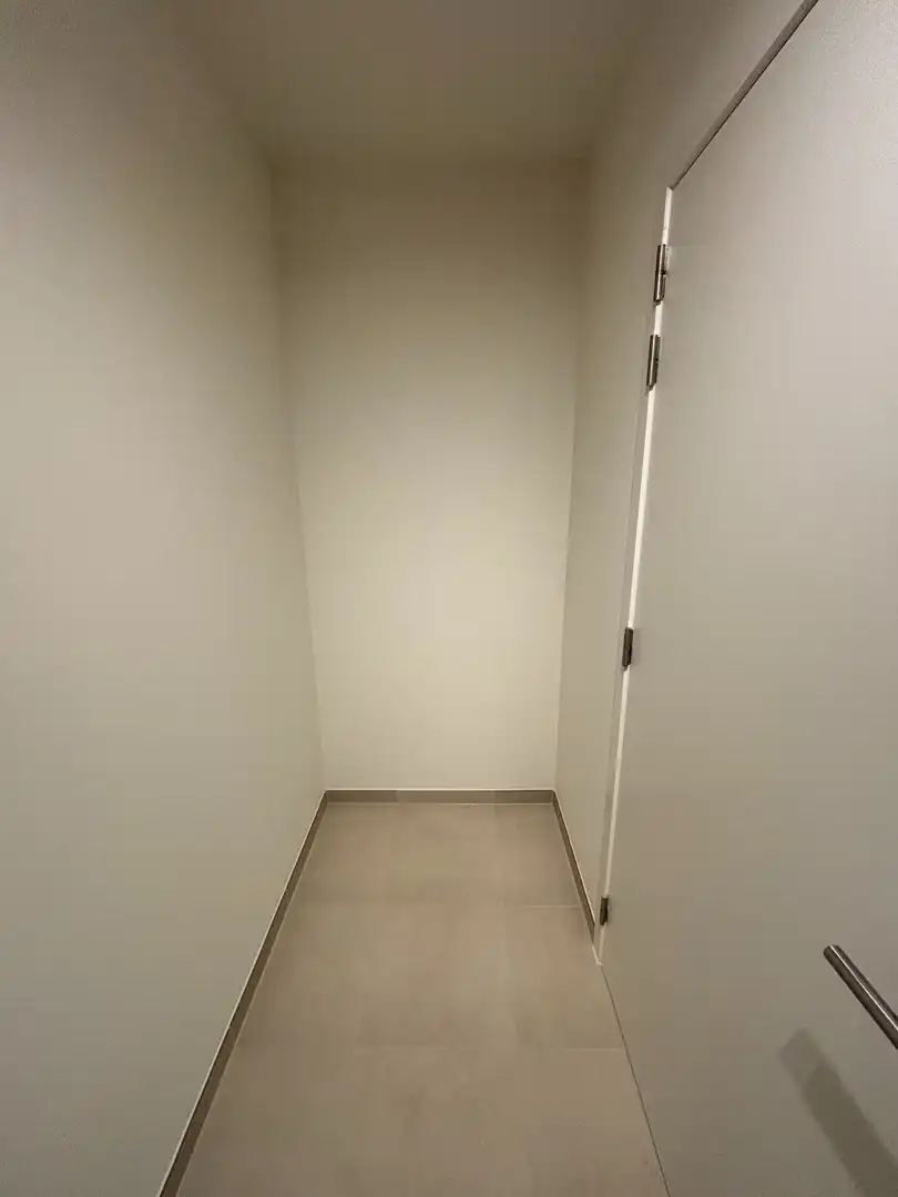 Ruimte en Comfort in Koningslo: Nieuwbouwappartement met 2 Slaapkamers, Bureau en extra Voorraadkamer foto 2