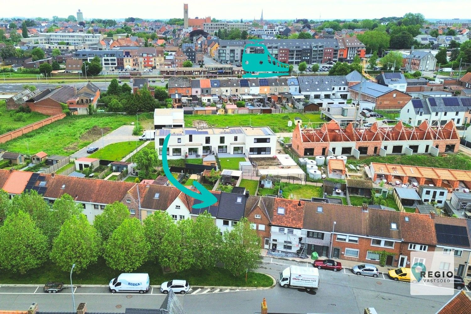 Uitzonderlijk gunstig gelegen totaalrenovatie te Tielt. foto 3