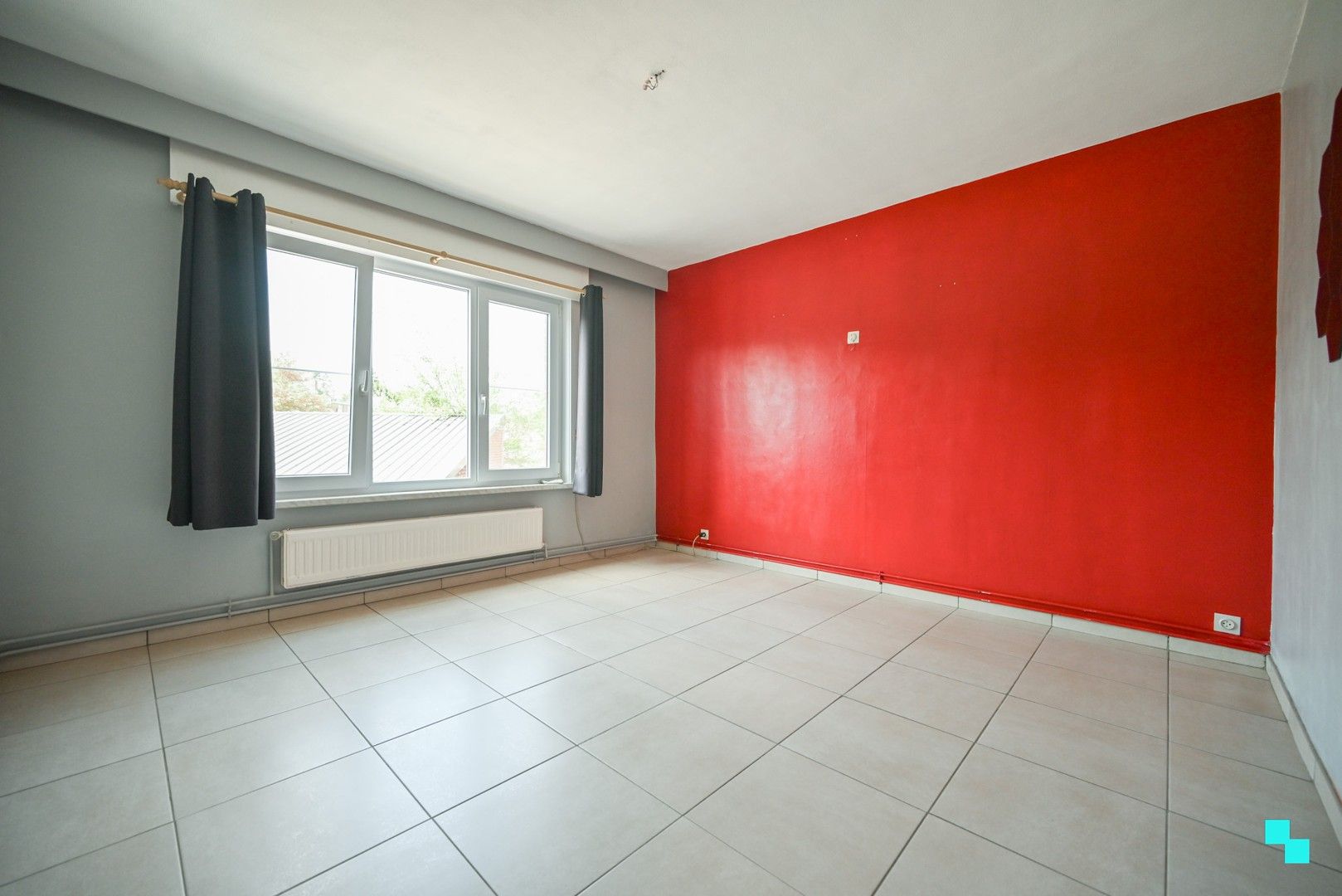 Energiezuinig, instapklaar tweeslaapkamerappartement te Roeselare foto 12