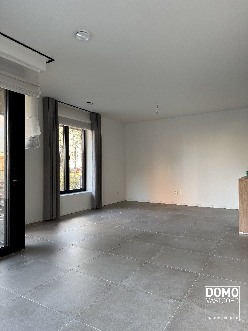 MODERN APPARTEMENT MET 2 SLAAPKAMERS IN HET CENTRUM VAN BOEKT foto 3