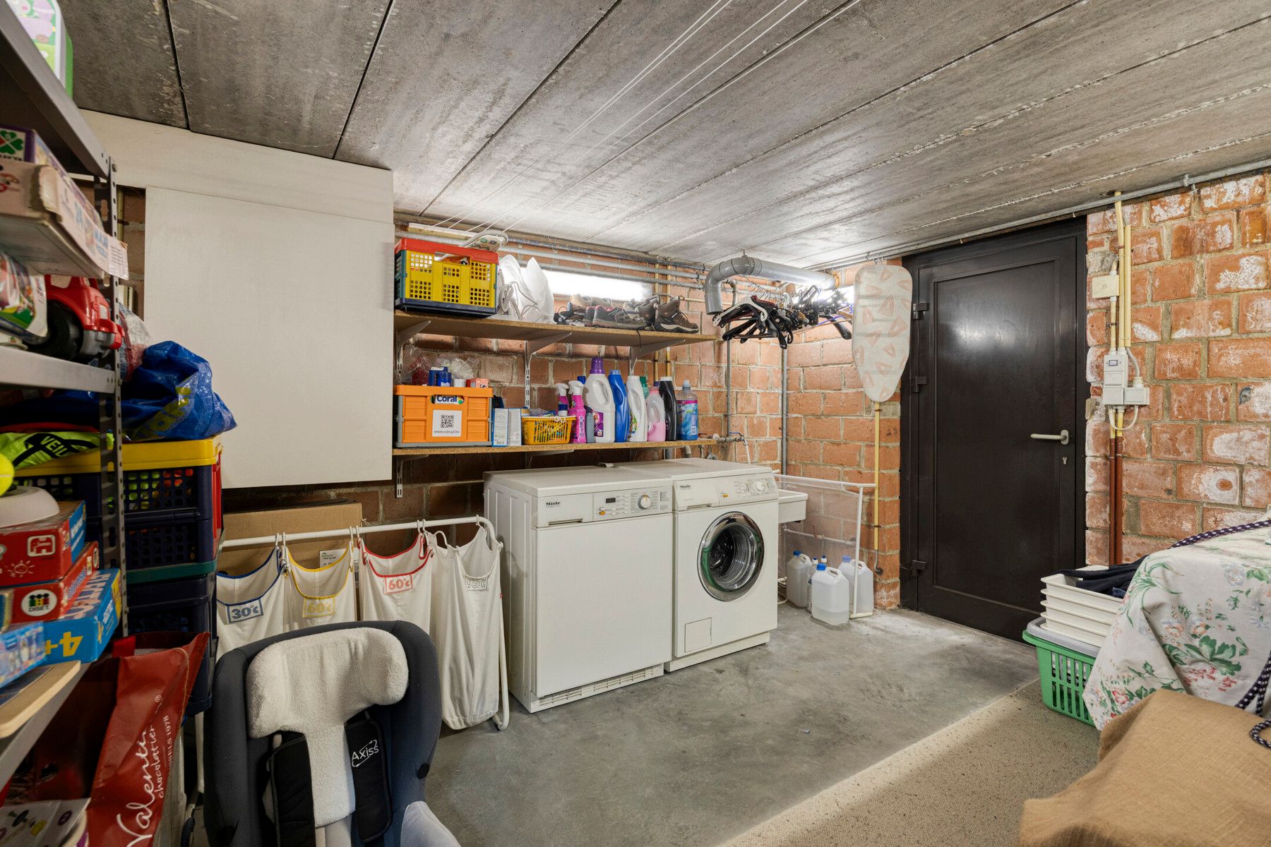 Karaktervolle en instapklare woning in het hart van Dilbeek foto 23