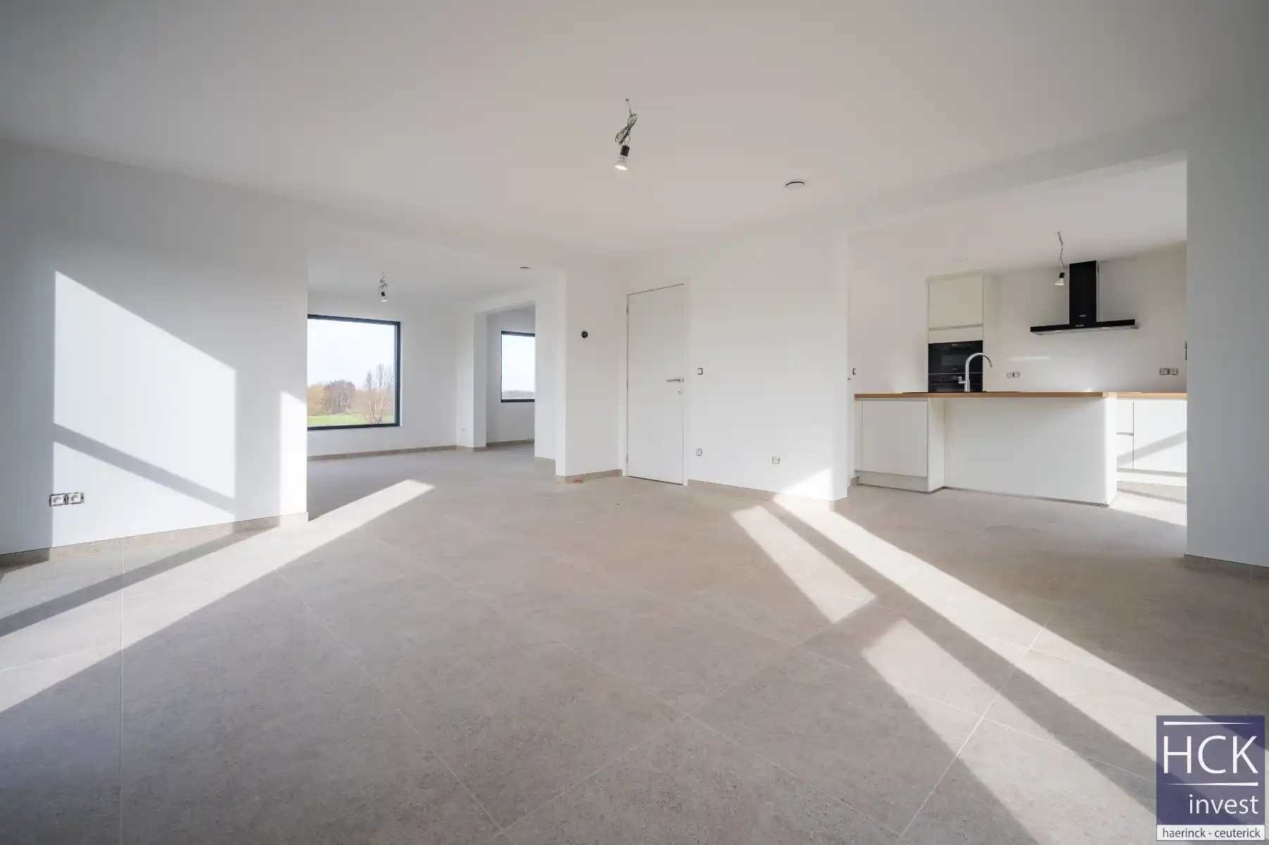 KRUISHOUTEM - Zeer gunstig gelegen luxueuze woning op 1.026 m² foto 6