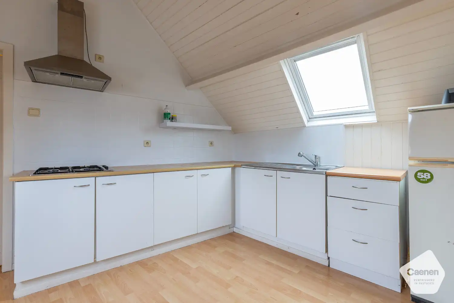 Te renoveren 2 slaapkamer appartement op een rustige locatie foto 7