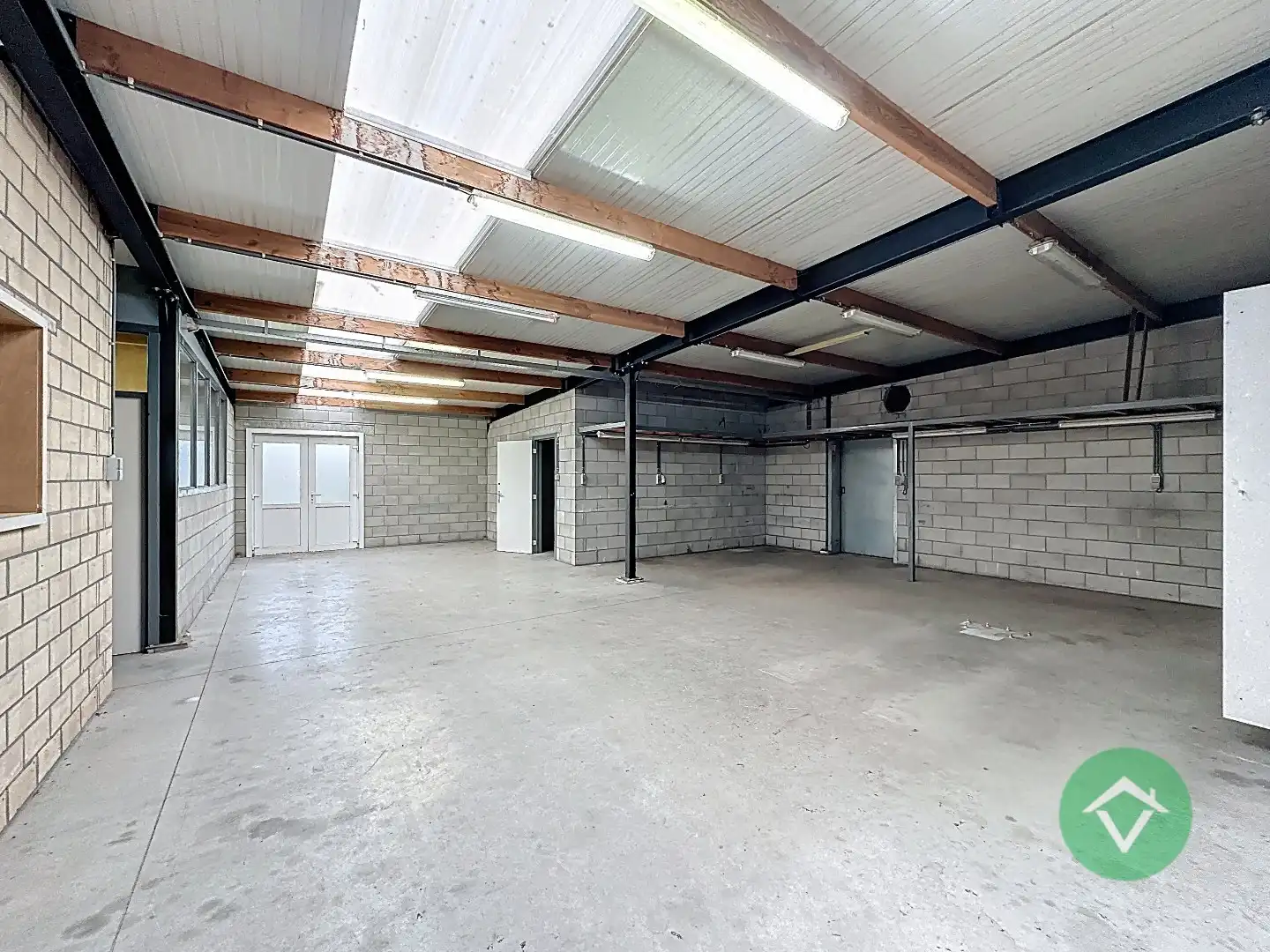 Handelspand met woonst op topligging in Gistel foto 8