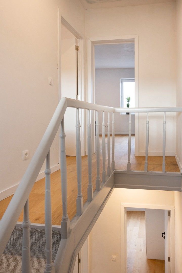 Zeer goed gelegen gerenoveerde woning met tuin. foto 10