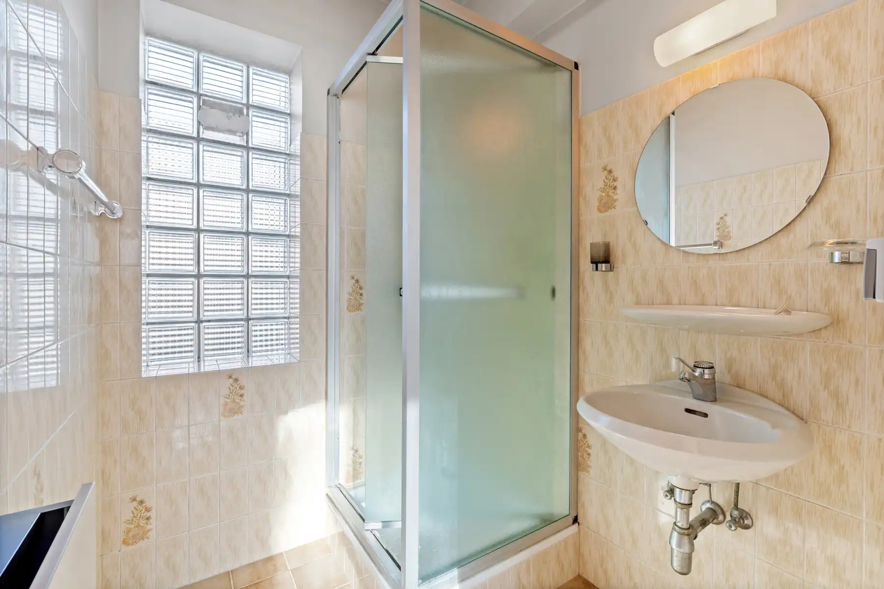 3 slaapkamer appartement + garage in kleinschalig gebouw foto 13