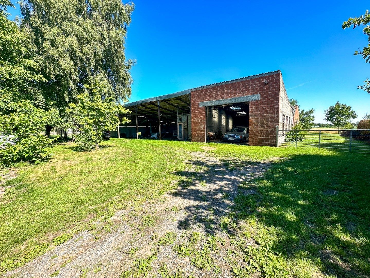 Hoevewoning met weilanden, te renoveren, unieke ligging in Torhout, vlak bij Groenhovebos foto 10