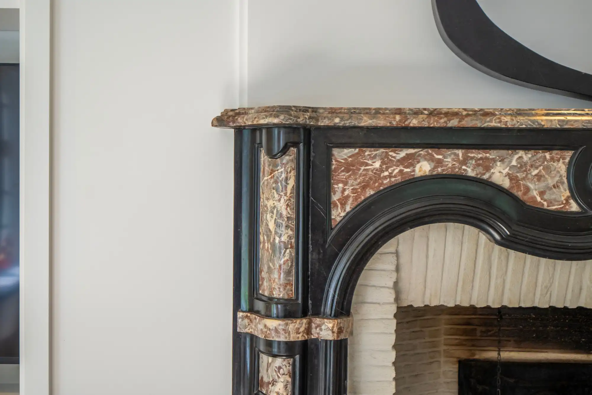 Instapklare ruime villa in residentiële buurt foto 12