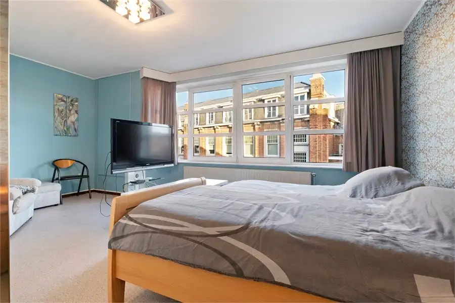 OPBRENGSTEIGENDOM MET HANDELSRUIMTE EN DUPLEX-APPARTEMENT IN SINT-TRUIDEN foto 25