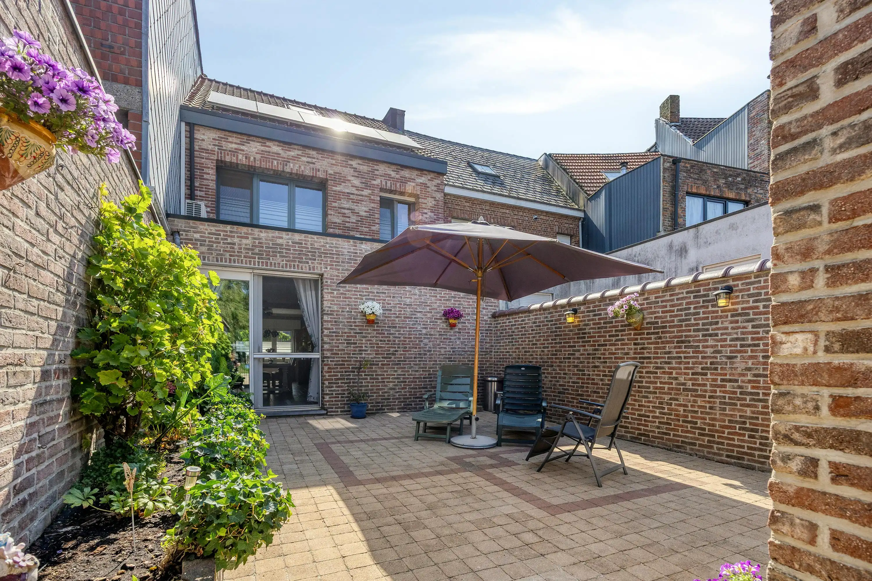 Gerenoveerd en energiezuinig huis met 3 slaapkamers in Boom foto 24