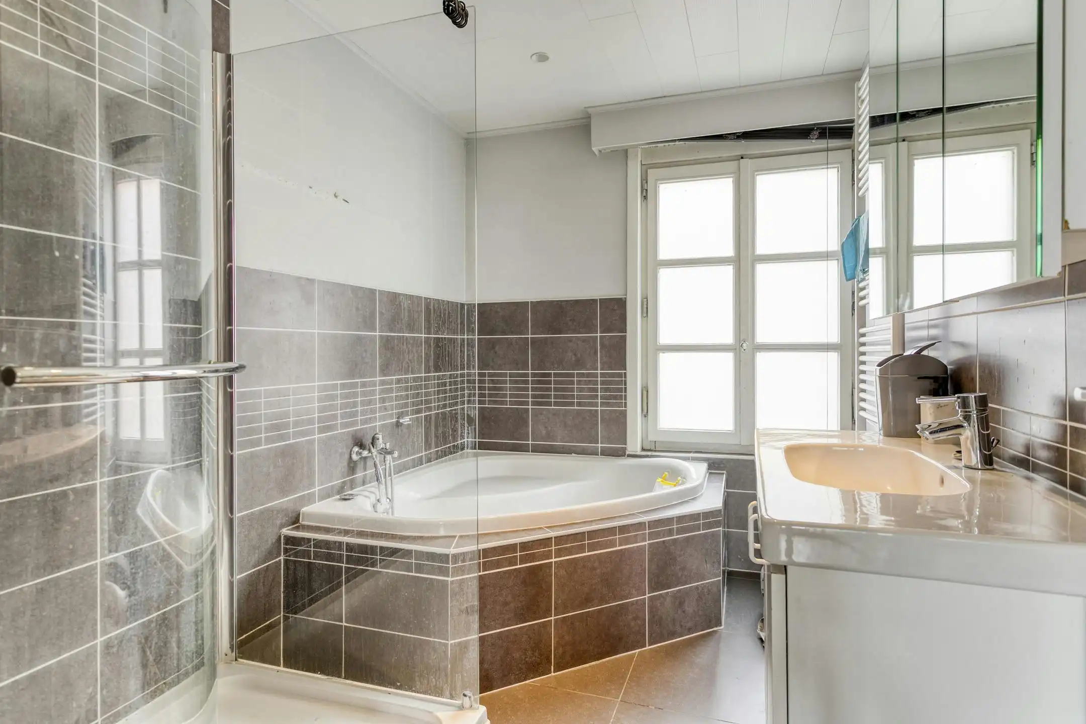 Huis met 3 kamers te koop in centrum Desselgem foto 7