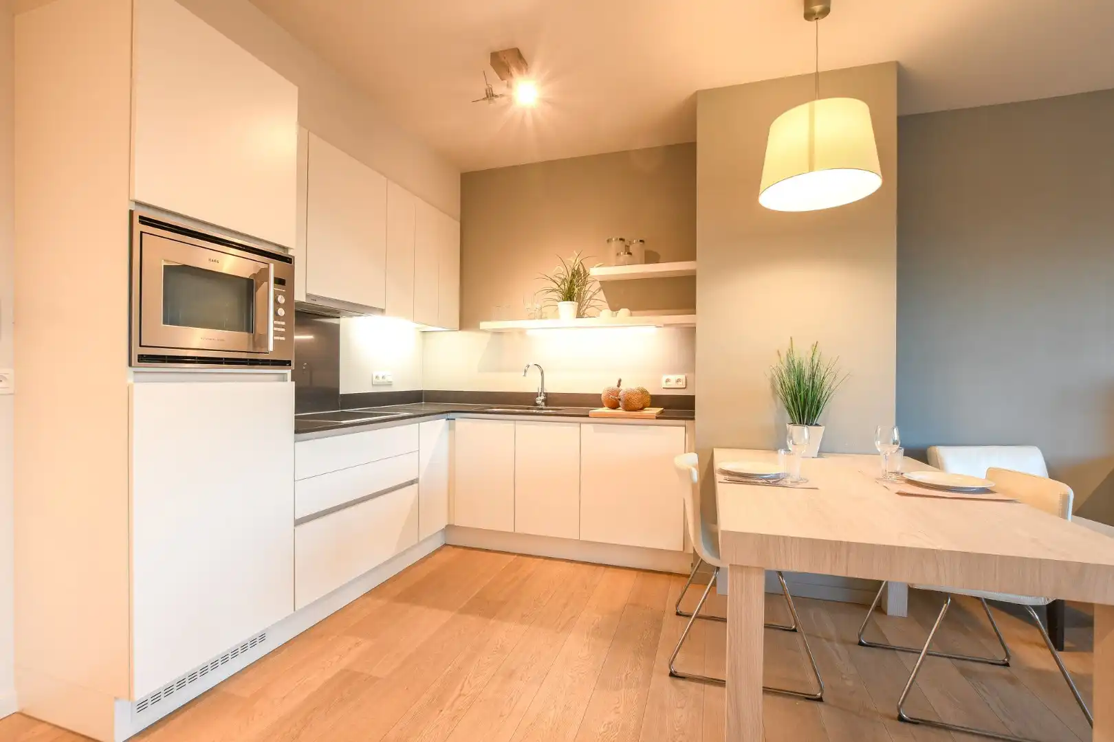  Te koop: Assistentiewoning in Zilverduin De Haan, Vosseslag foto 8