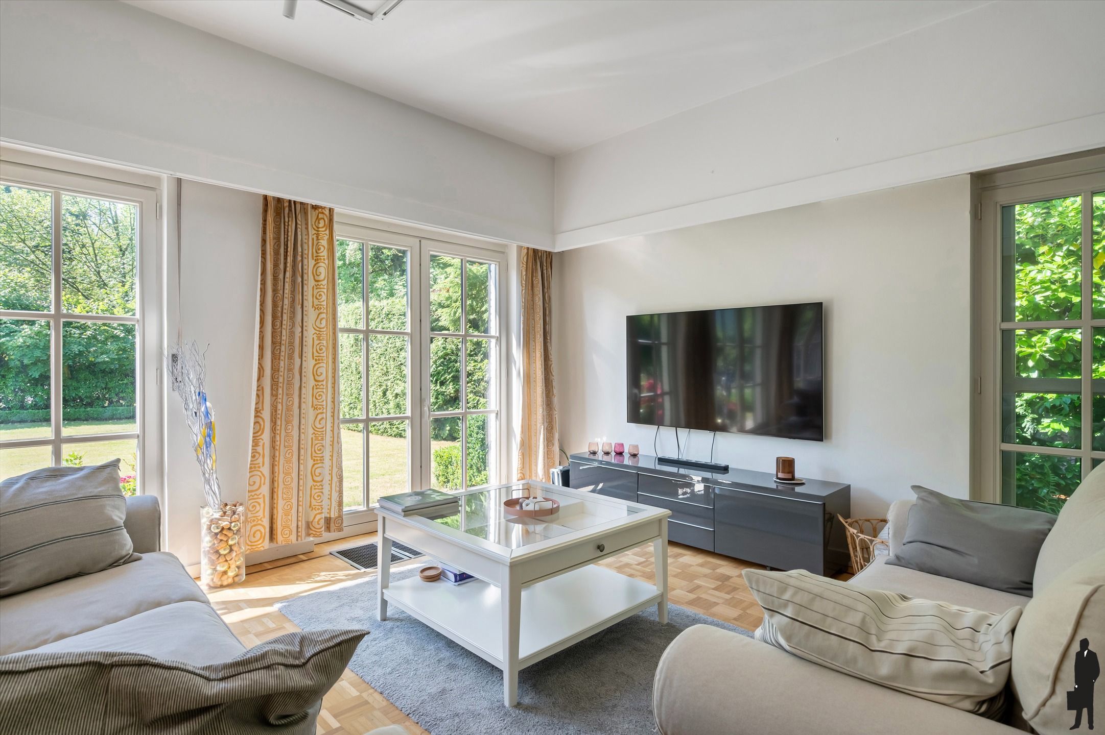 Franse villa op ca. 2.140 m² in 't Vriesdonk gelegen! foto 7