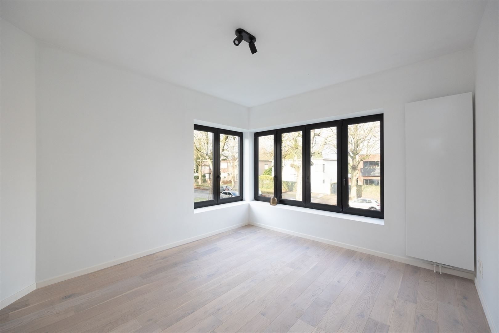 Totaal vernieuwde woning in zeer geliefde straat in centrum!  foto 8