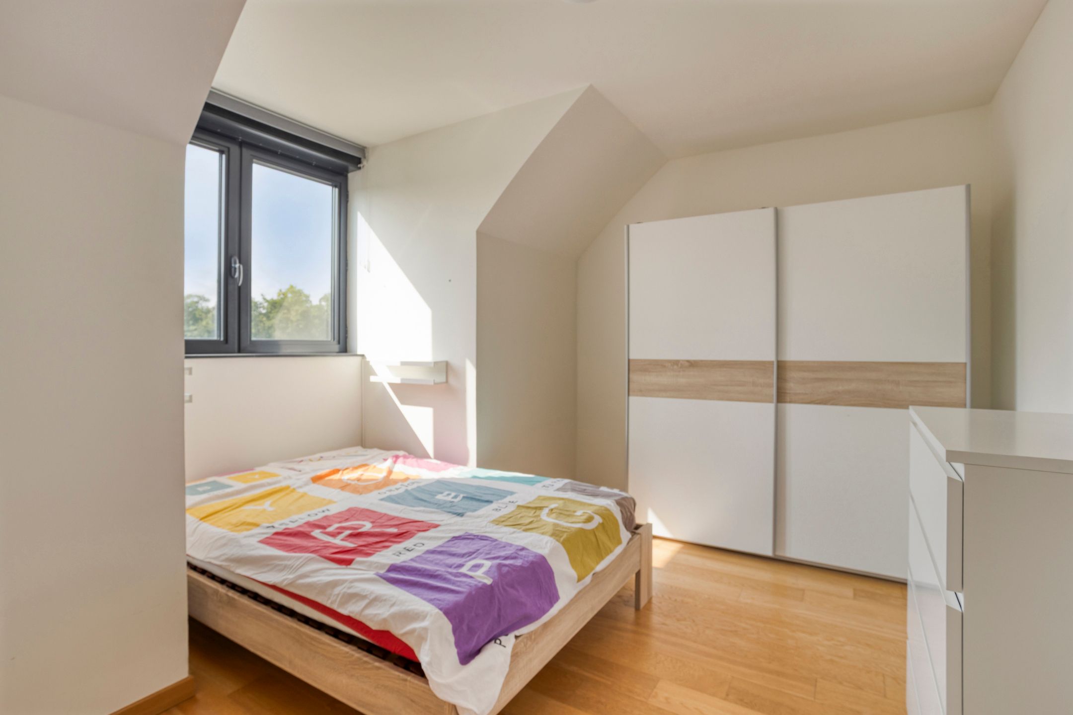 Energiezuinig 3-slaapkamerappartement met terras! foto 9