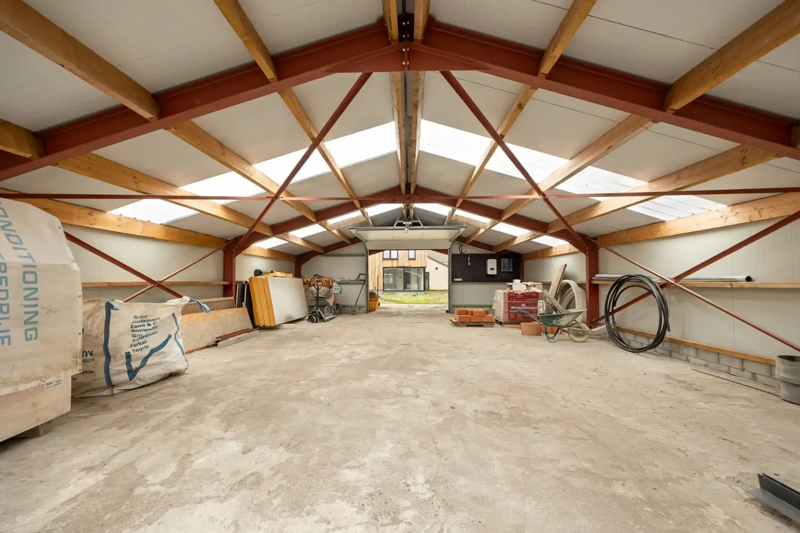 Vernieuwbouwwoning met ruim nieuwbouwmagazijn van 155 m² foto 27