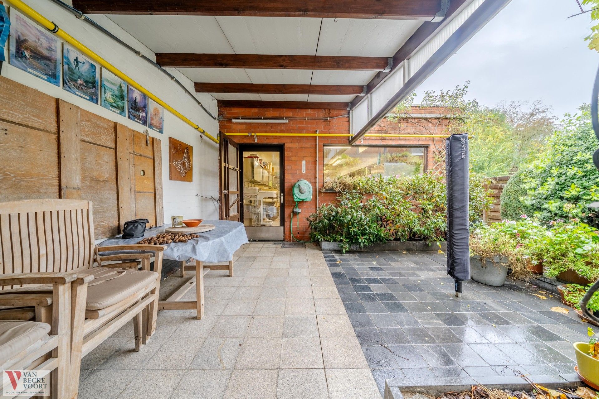 Handelspand met woonst foto 16