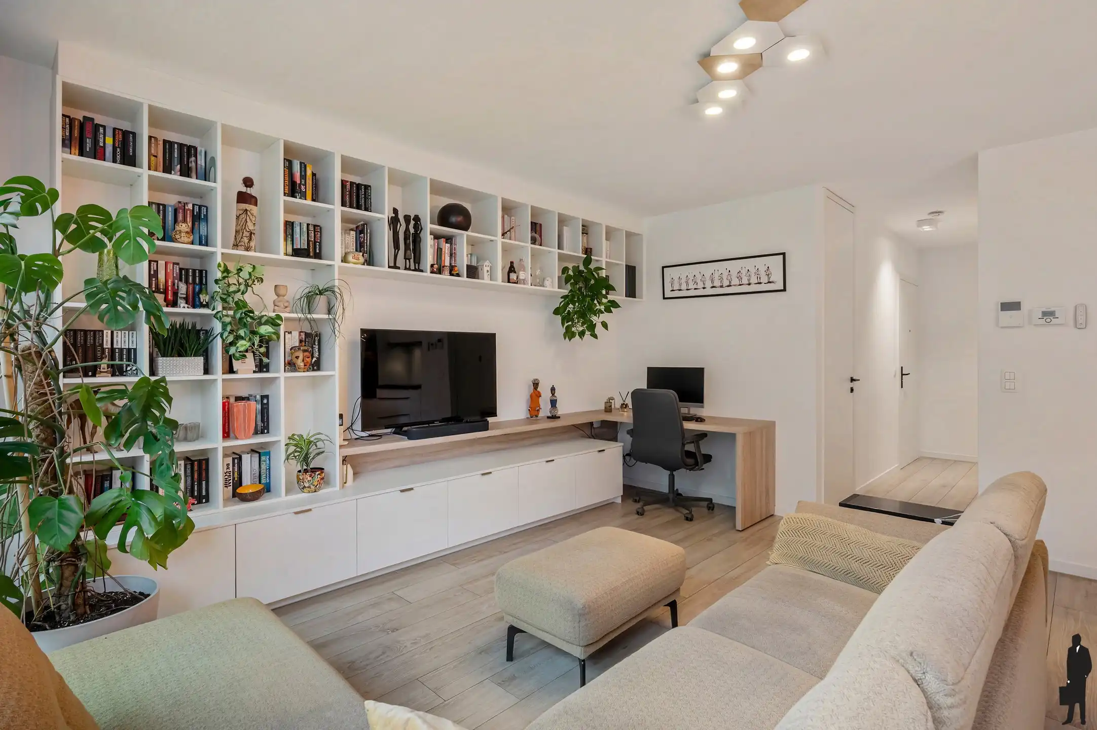 Instapklaar gelijkvloers appartement met zonnige tuin foto 11