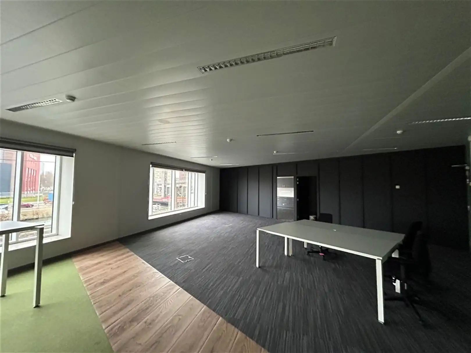 Kantoorgebouw foto 7