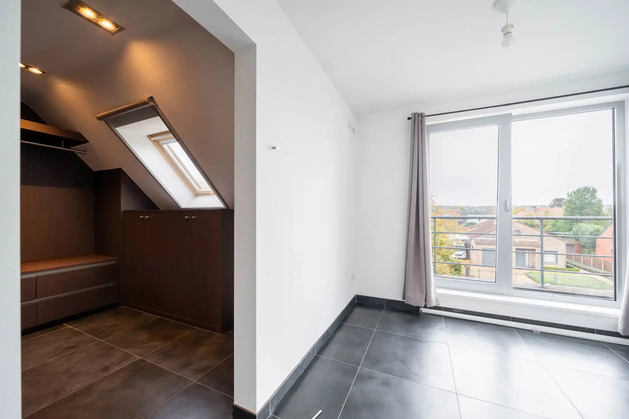 Penthouse met 1 à 2 slaapkamers, dressing en ruim terras foto 13