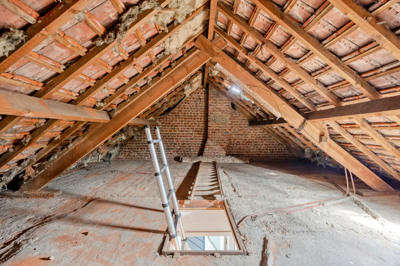 Bel-etagewoning met drie slaapkamers met garage en tuin foto 19