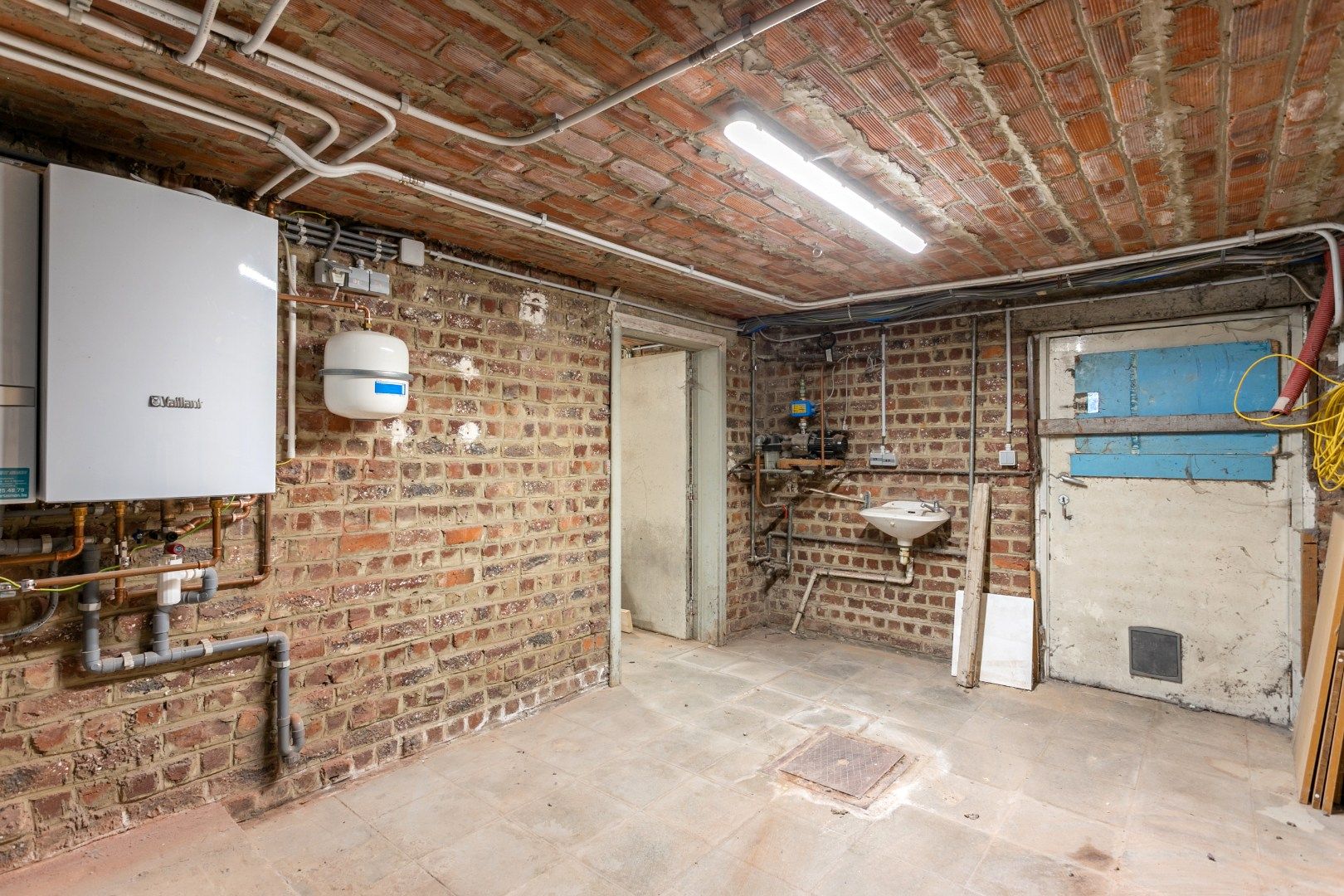 Instapklare woning met 4 slpk op perceel van 5a 45ca foto 29