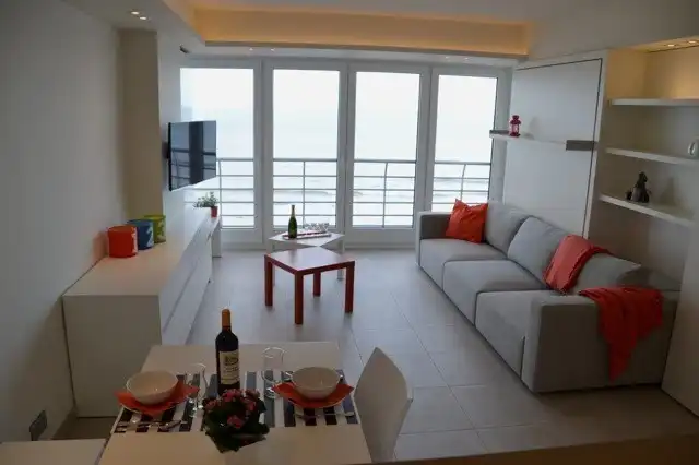 Luxueus afgewerkte studio op de Zeedijk van Middelkerke foto {{pictureIndex}}