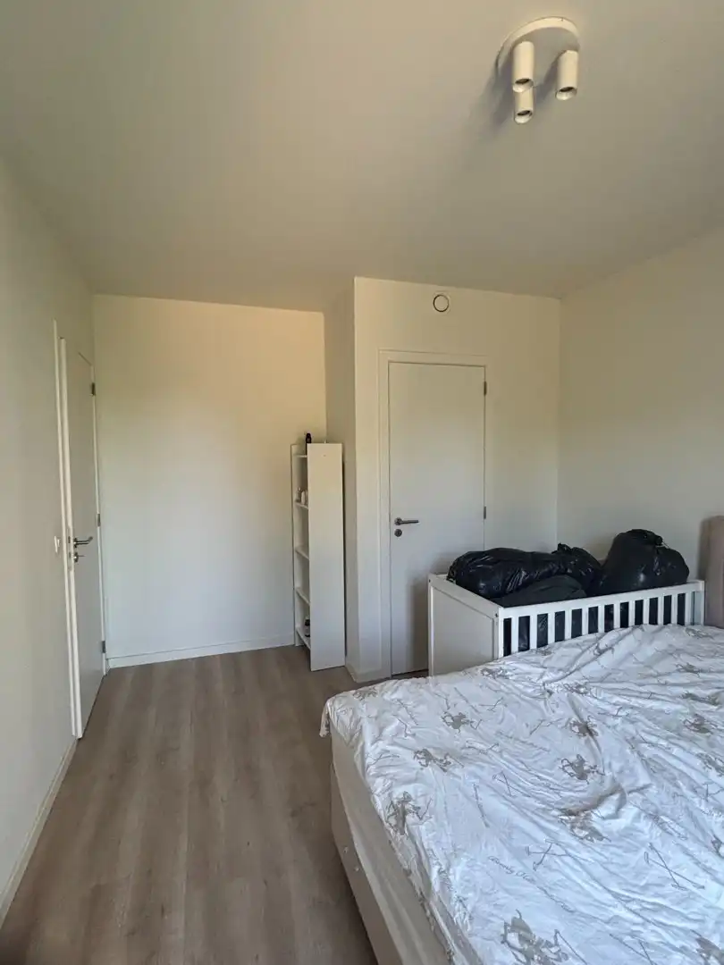 Stijlvol gelijkvloers appartement te Huur in Zellik - Perfect voor een Moderne Levensstijl! foto 8