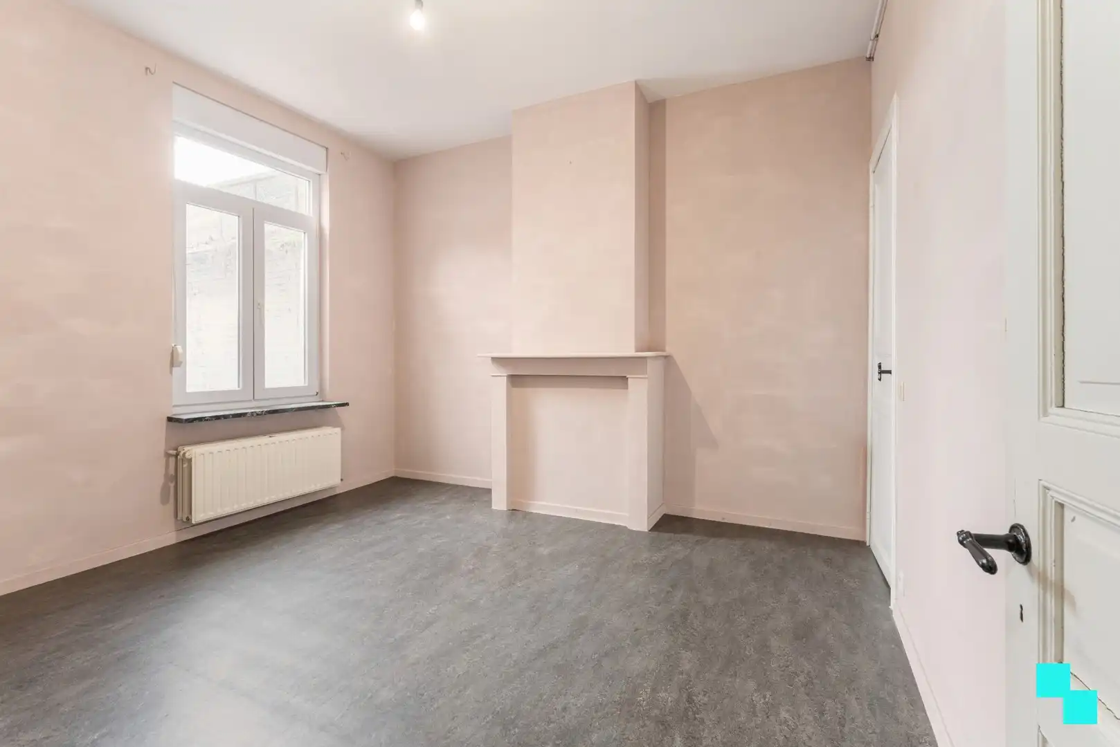 Karaktervol handelspand met woonst - centrum Roeselare foto 18