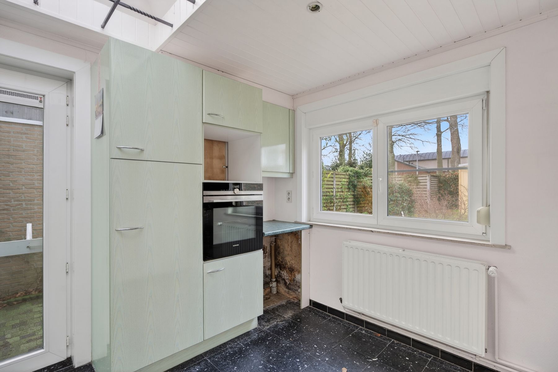 Woning met tuin, bijgebouw & carport in groen Sint-Michiels foto 9