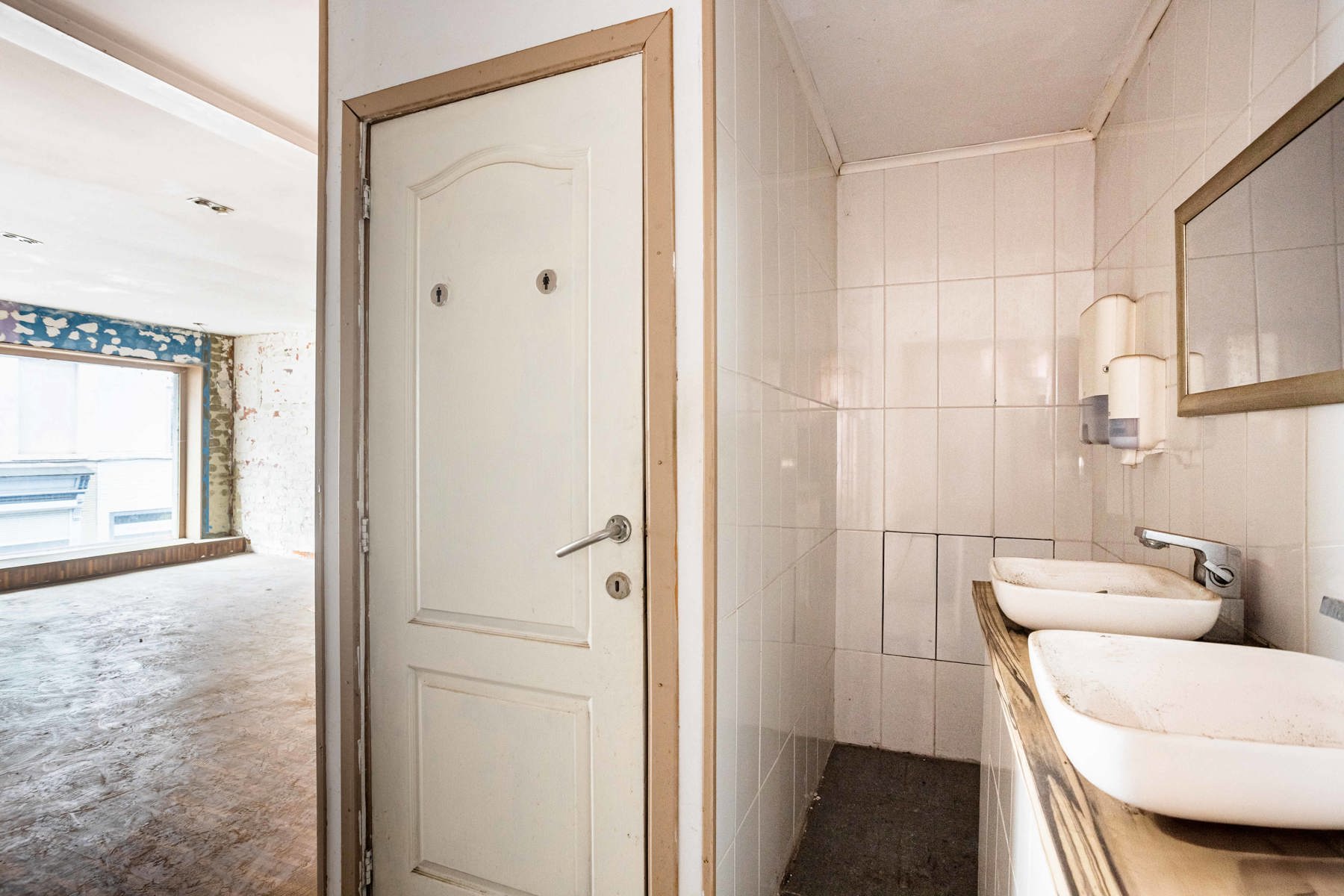 Polyvalent handelspand te koop centrum Geraardsbergen foto 10