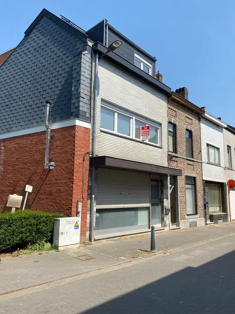 Hoofdfoto van de publicatie: 🏡 Centraal gelegen woning met 3 slaapkamers en terras