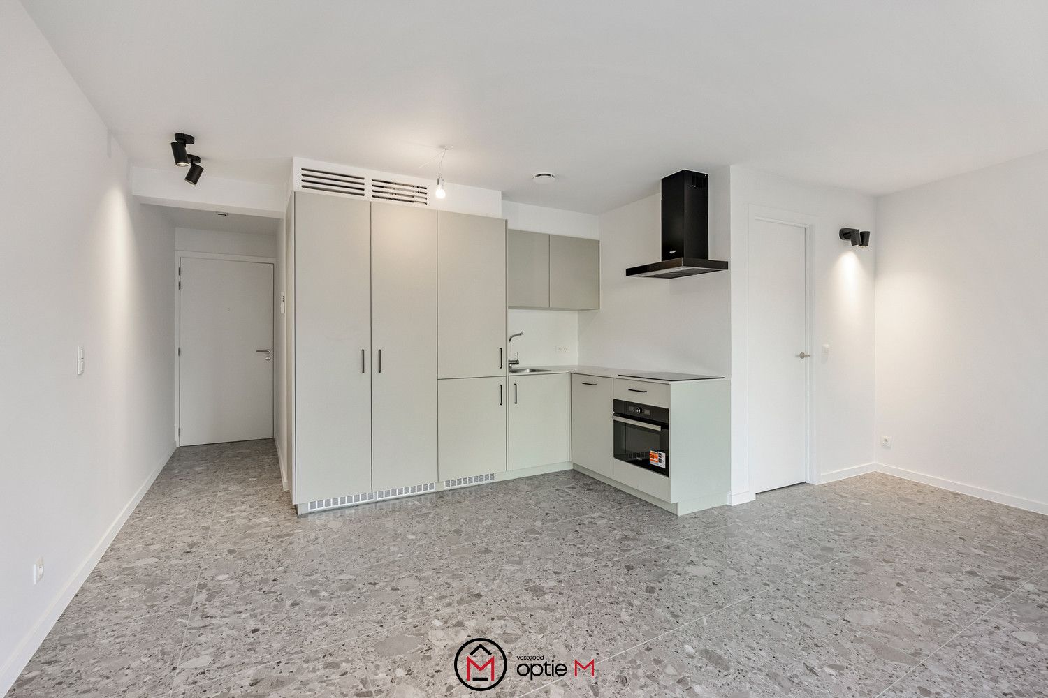 Wonen in het hart van Hasselt – slimme, complete studio foto 3